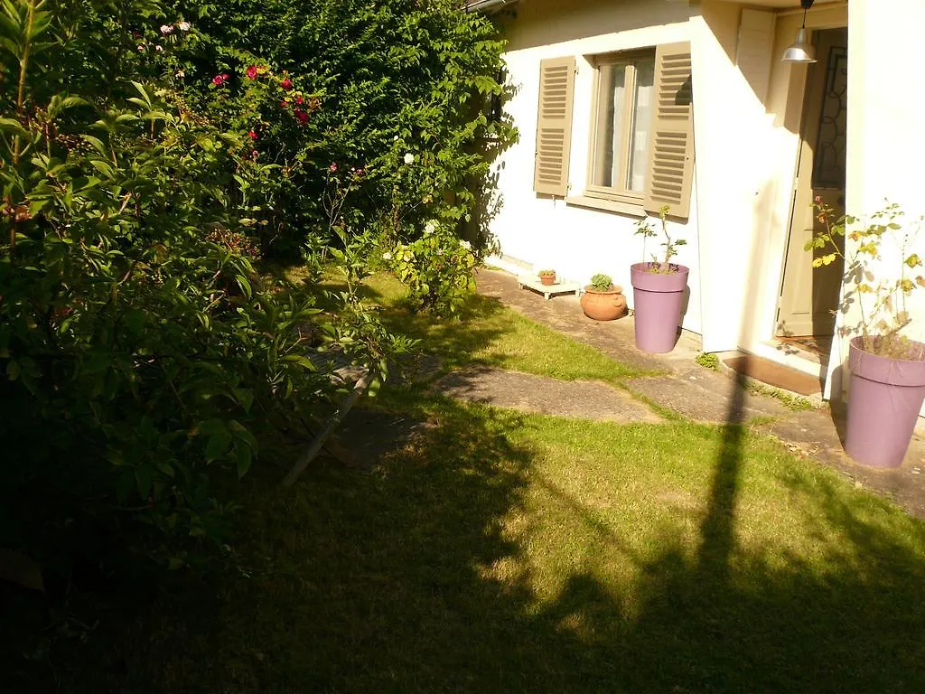 Holiday home Paris Campagne