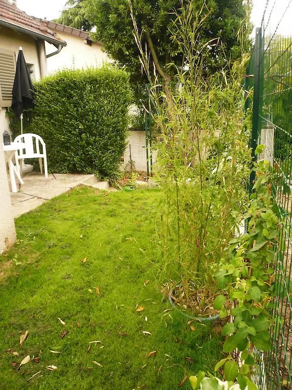 Holiday home Paris Campagne